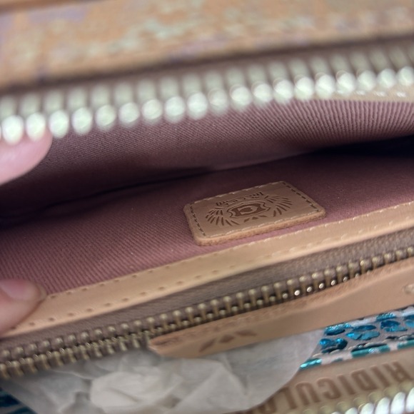 Consuela Wristlet Wallet Gloria Wrist Wallet Purse Rainbow Scales Faux Leather - Picture 14 of 15